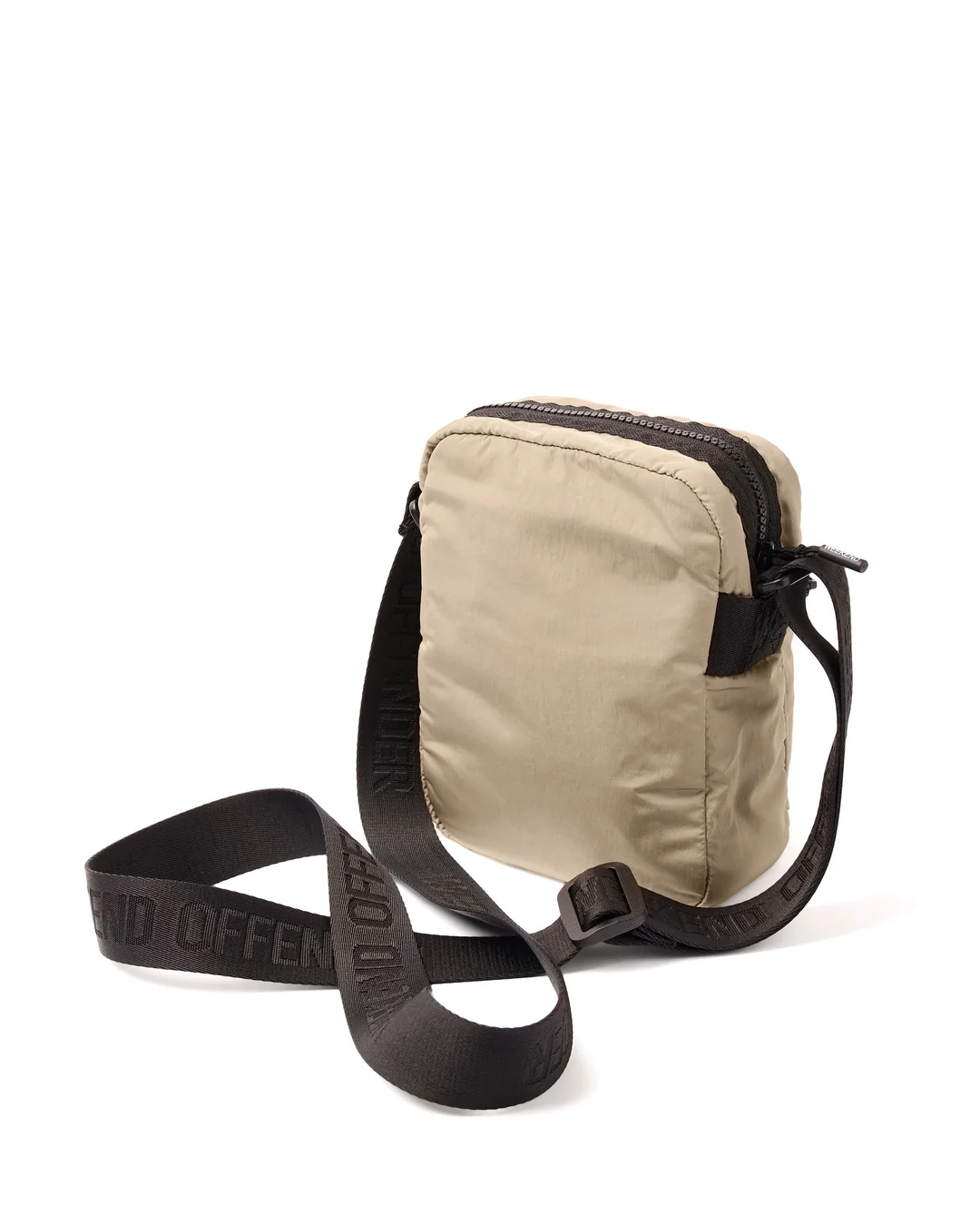 Weekend Offender Carmona torbica rock