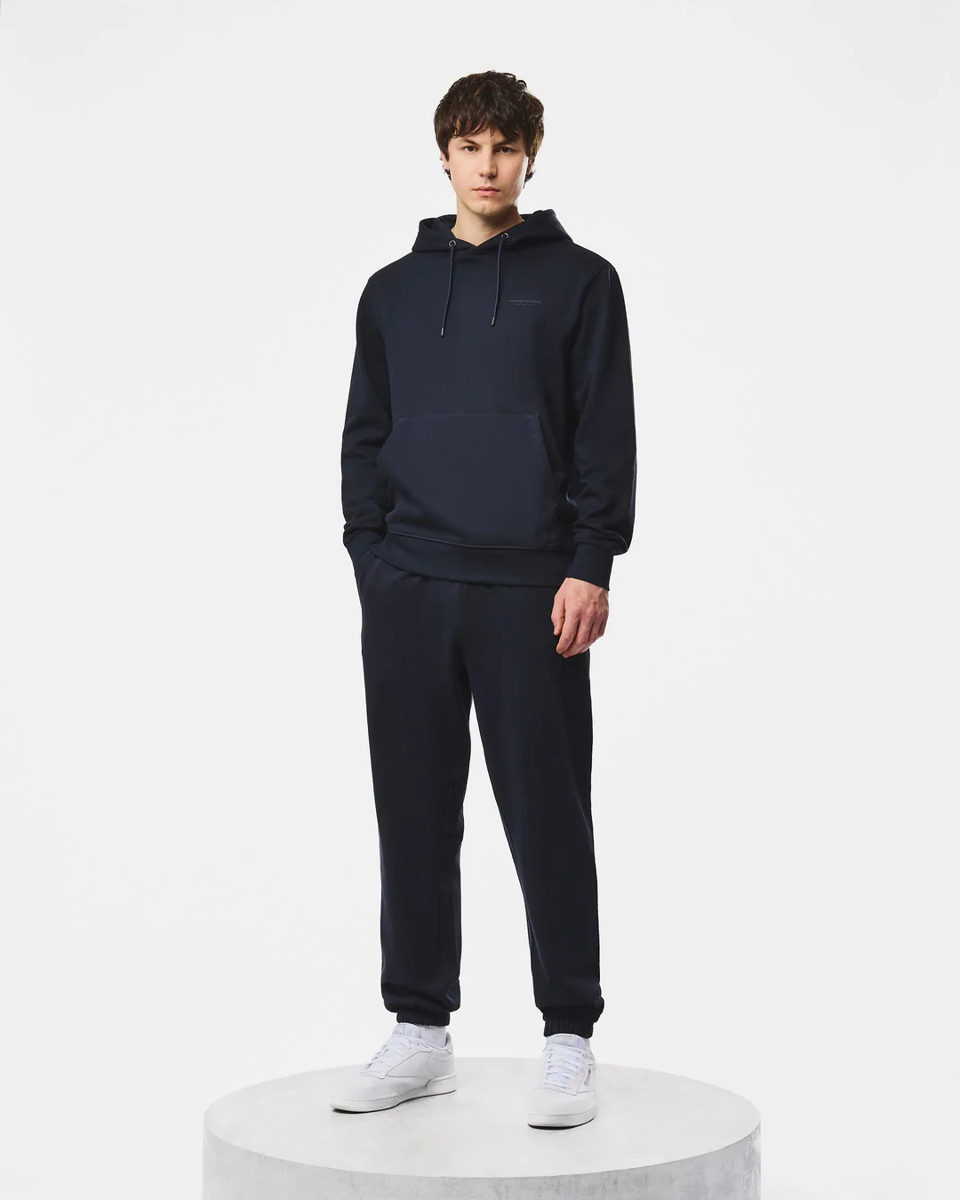 Weekend Offender Ruidoso trenerka teget – dodatna slika